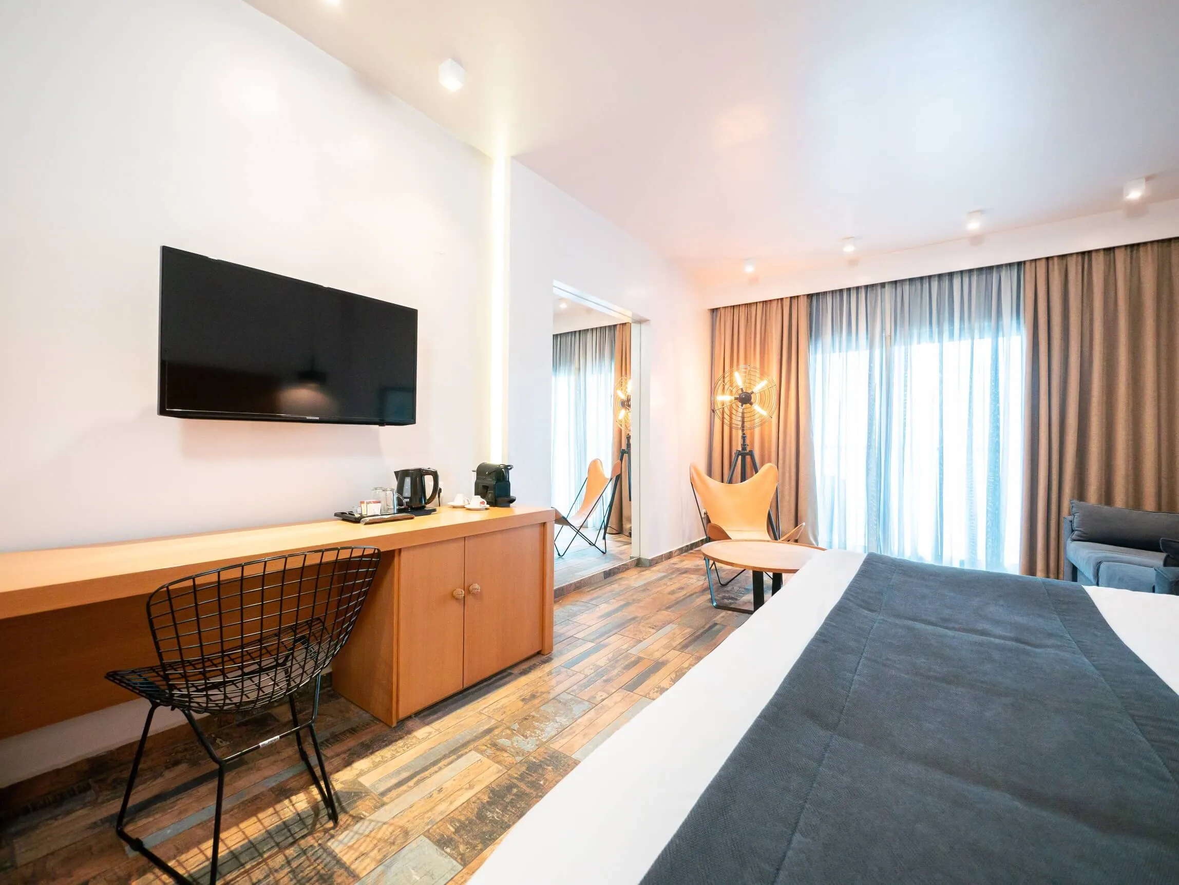 Hephaestus Coco-mat Suite balcony