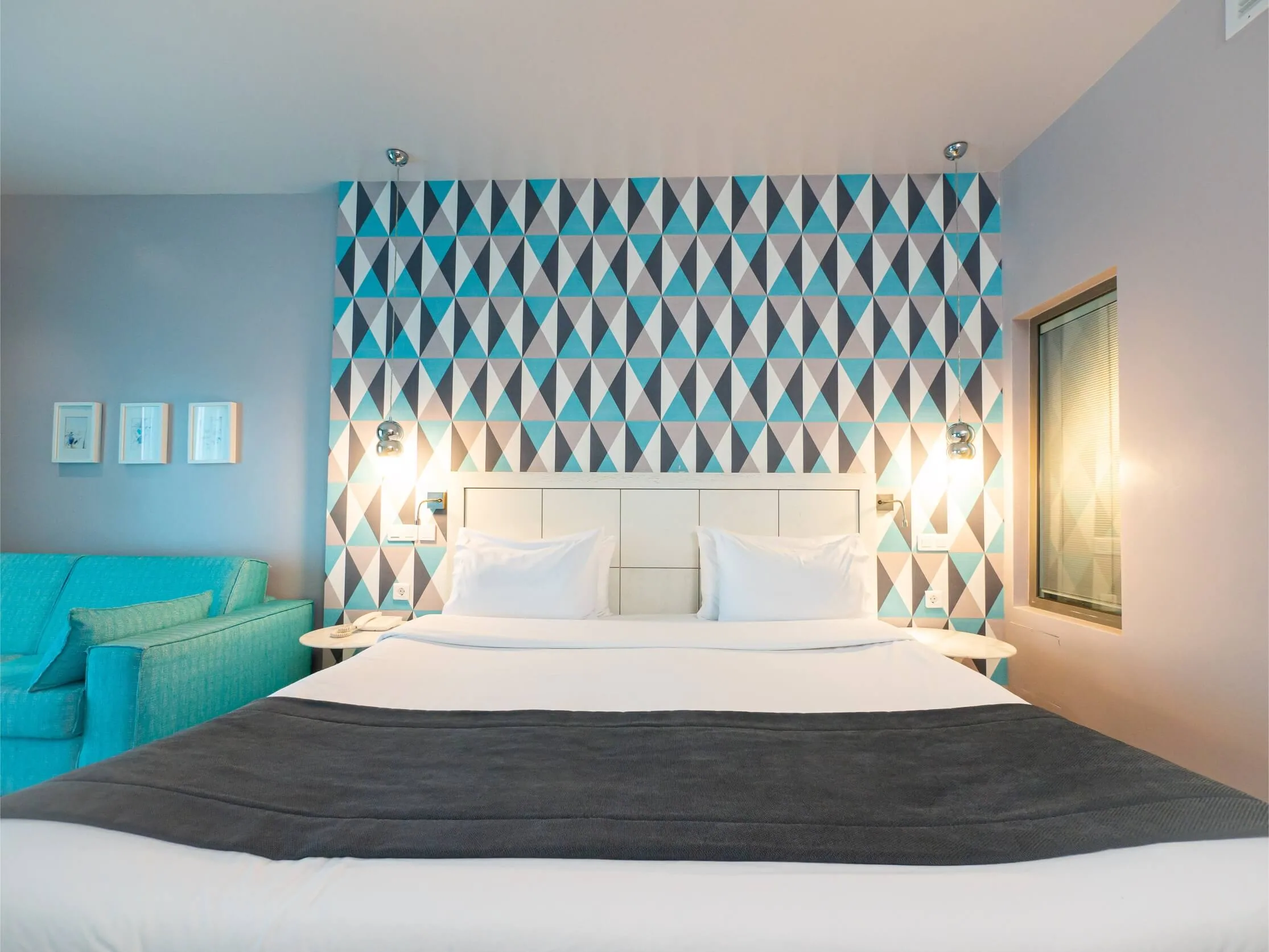 Poseidon Coco-mat Suite bed detail