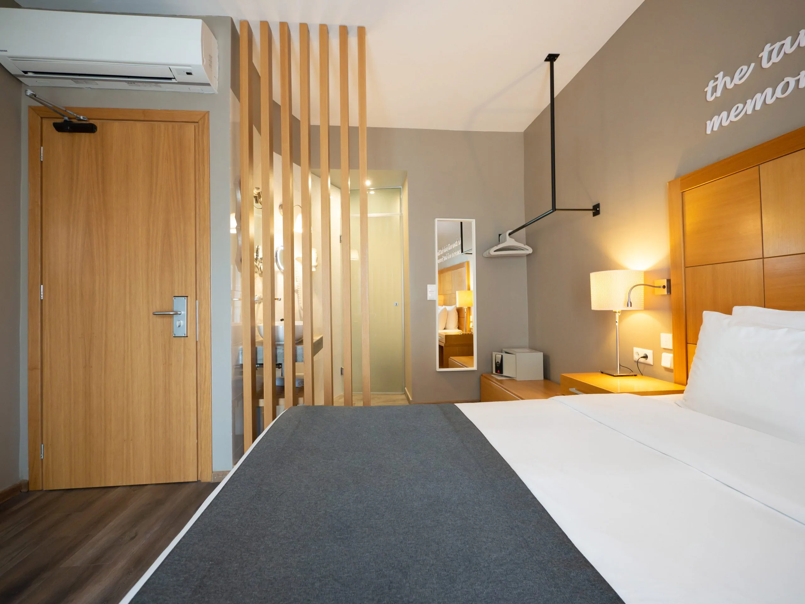 Standard Coco-mat Room wide view