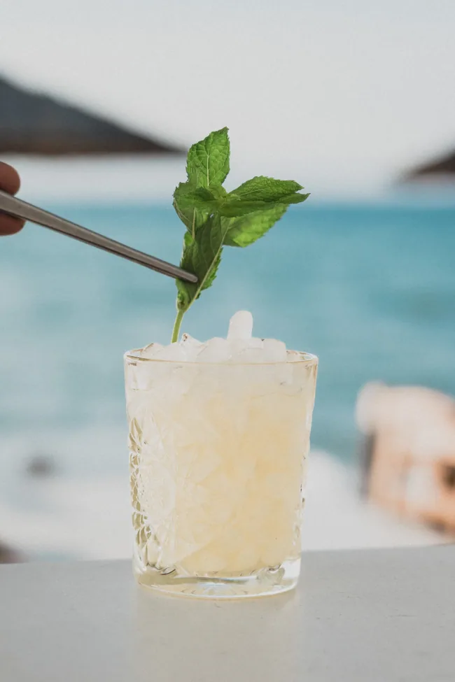 Beach lounge dining